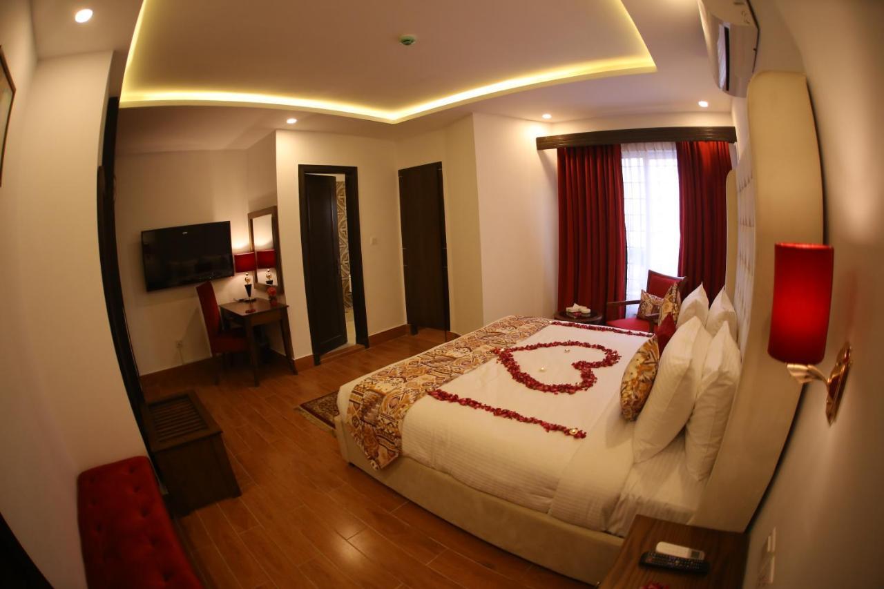 Grand Mongolia Hotel Rawalpindi Exterior photo