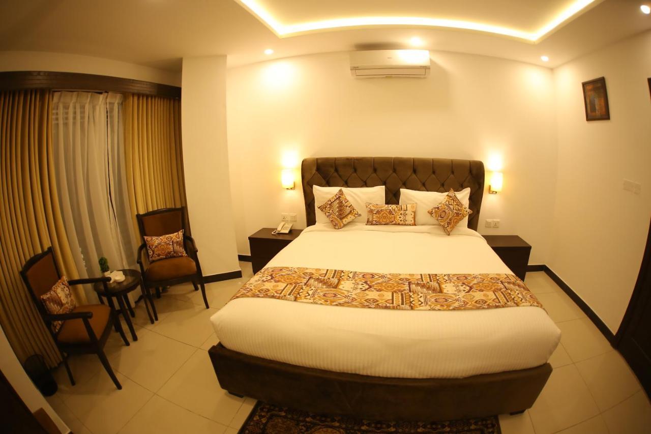 Grand Mongolia Hotel Rawalpindi Exterior photo