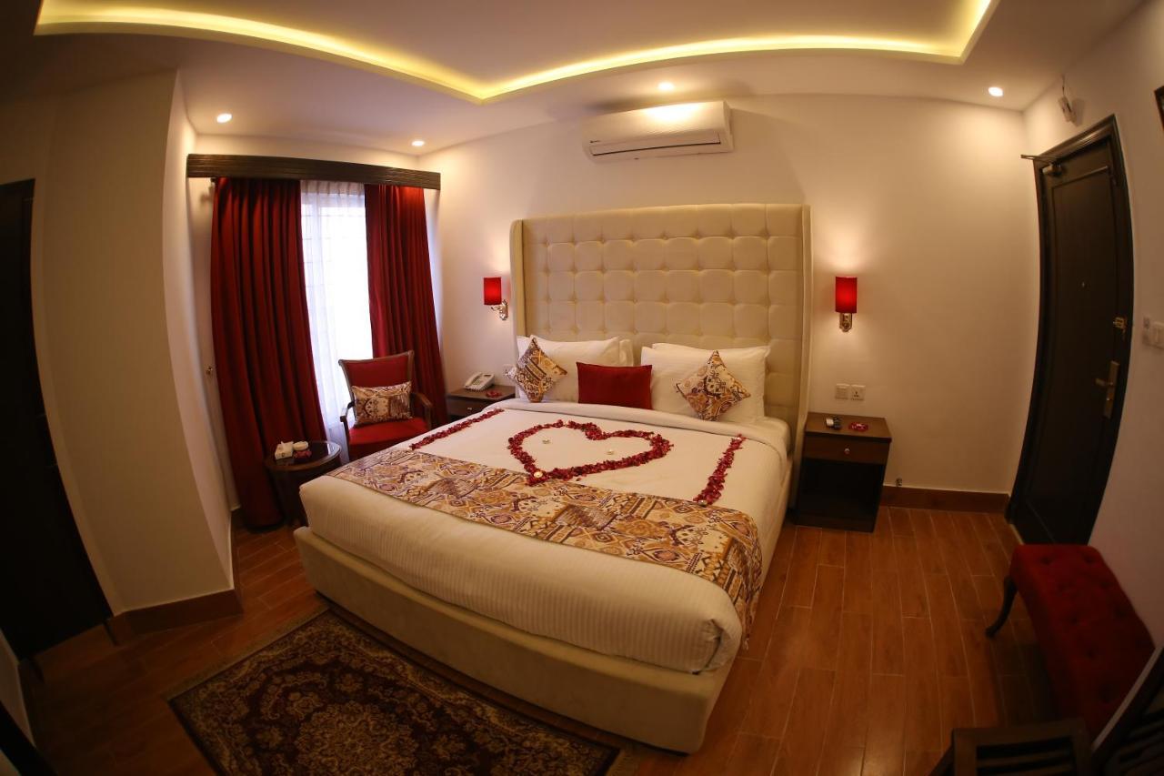 Grand Mongolia Hotel Rawalpindi Exterior photo