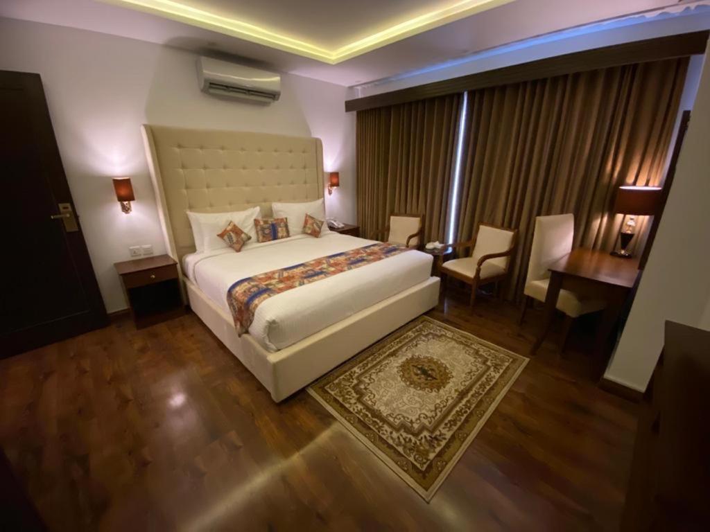 Grand Mongolia Hotel Rawalpindi Exterior photo